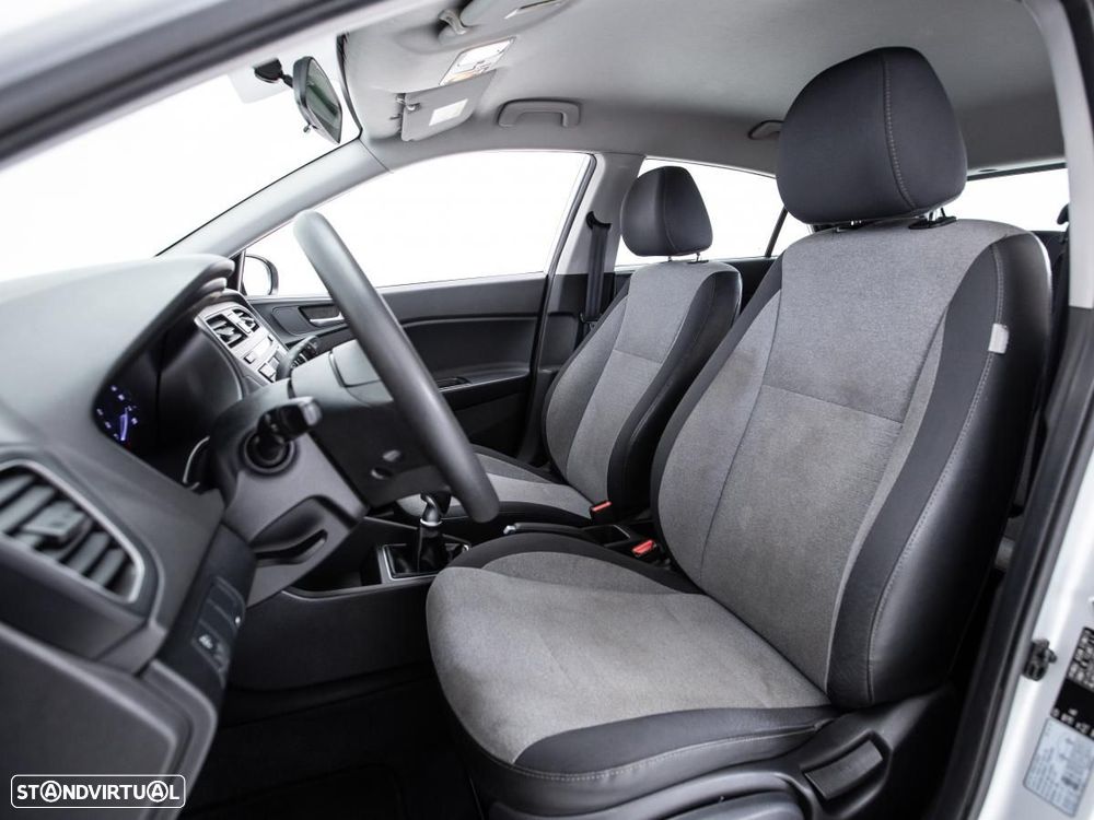 Hyundai i20 - 8