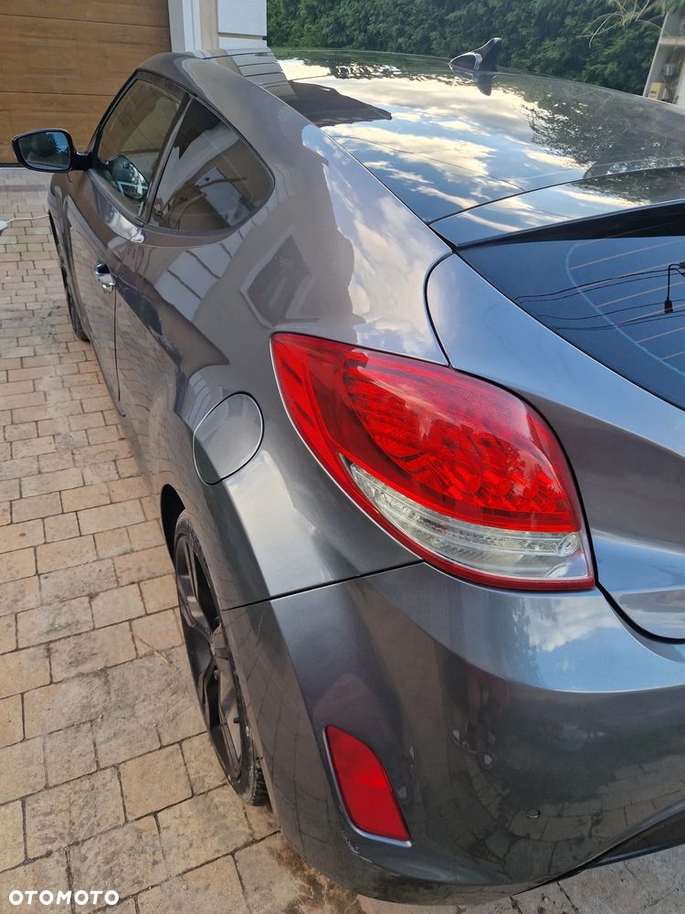 Hyundai Veloster 1.6 Premium - 6