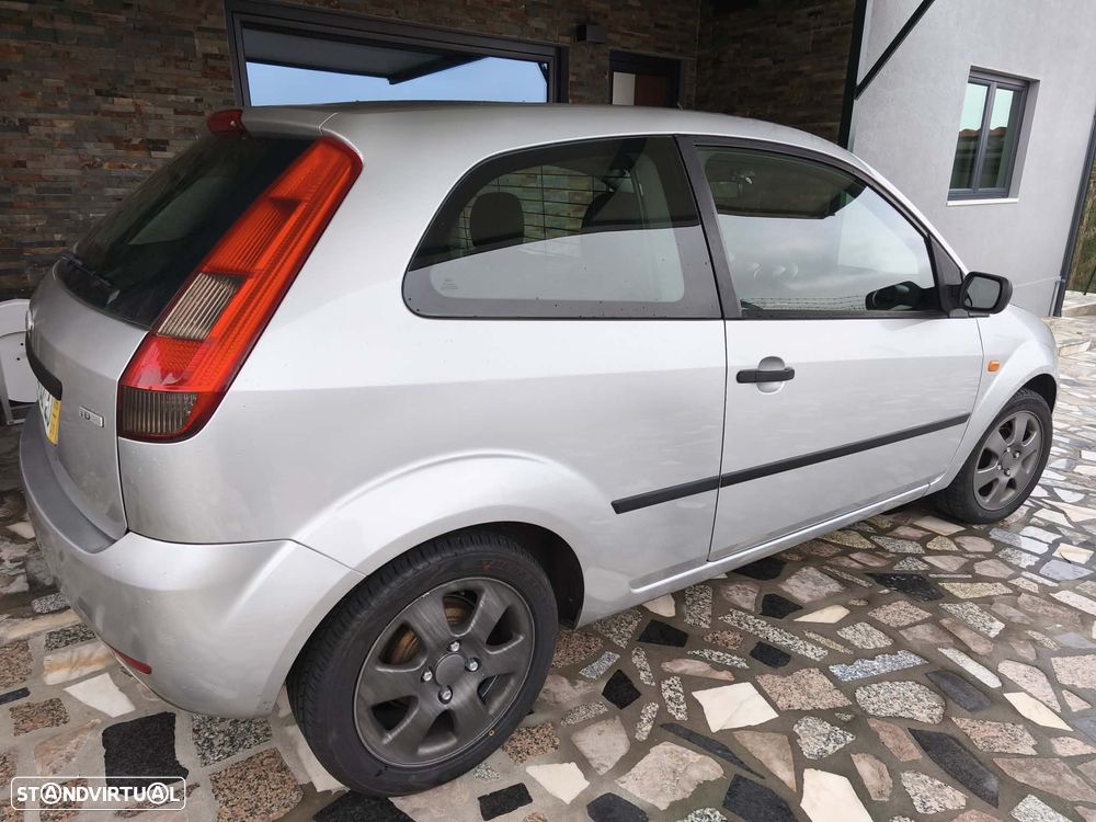 Ford Fiesta 1.4 TDCI - 6