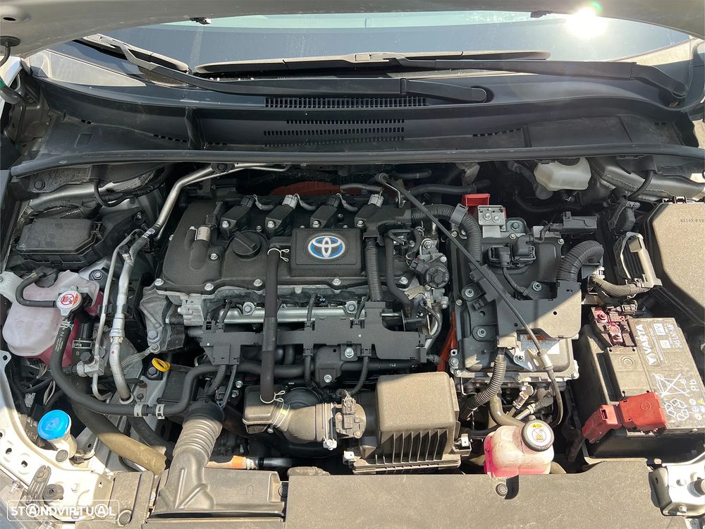 Toyota Corolla 1.8 Hybrid Comfort Plus - 9