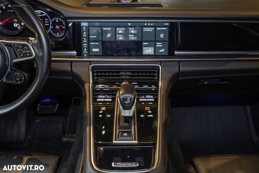 Porsche Panamera - 27