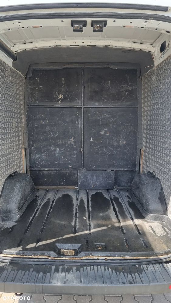 Ford Transit - 10