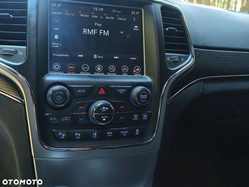 Jeep Grand Cherokee 5.7 V8 Overland Summit - 11