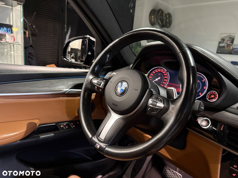 BMW X6M - 17