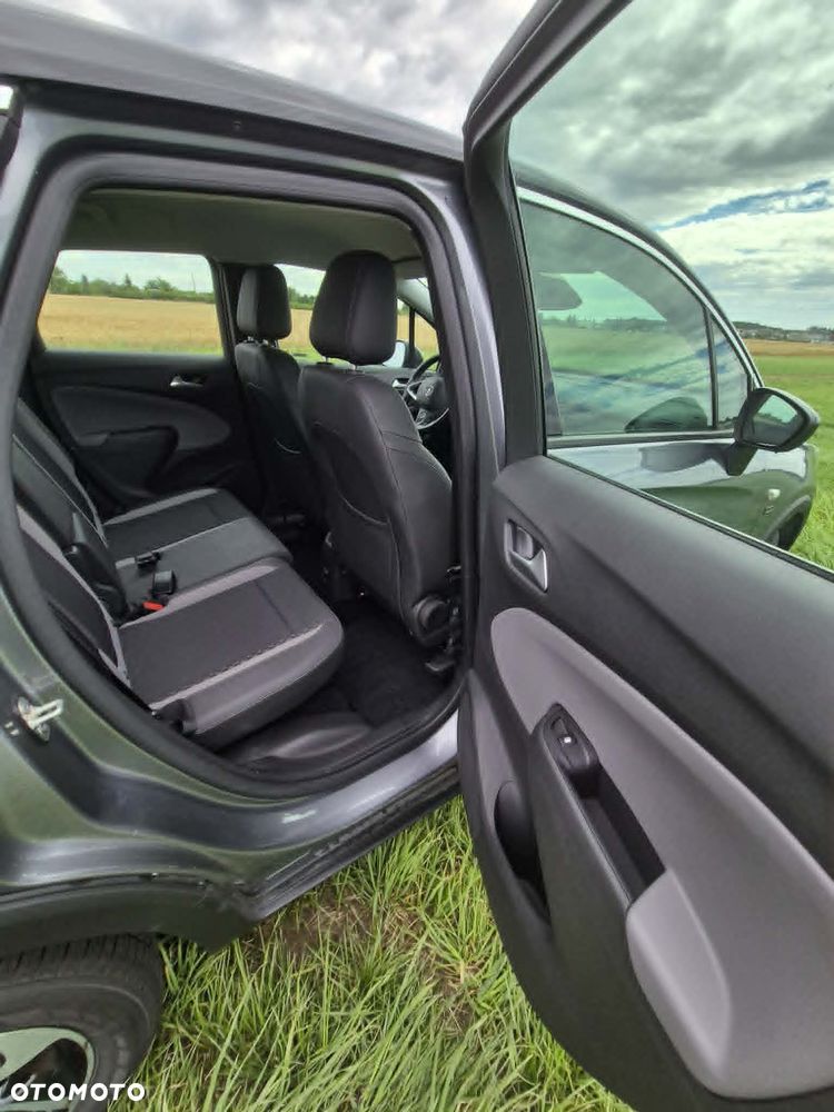 Opel Crossland X - 13
