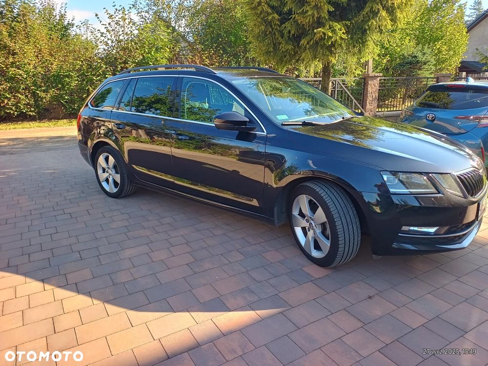 Skoda Octavia ver-2-0-tdi-scr-ambition-dsg - 2