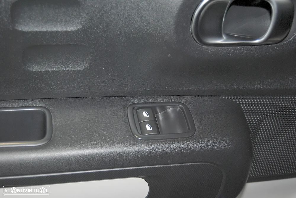 Citroën C3 1.2 PureTech Plus - 17