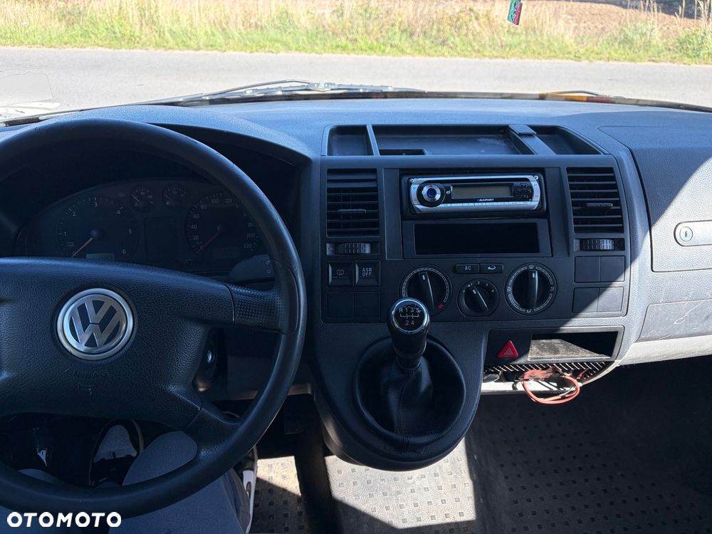 Volkswagen T5 - 19