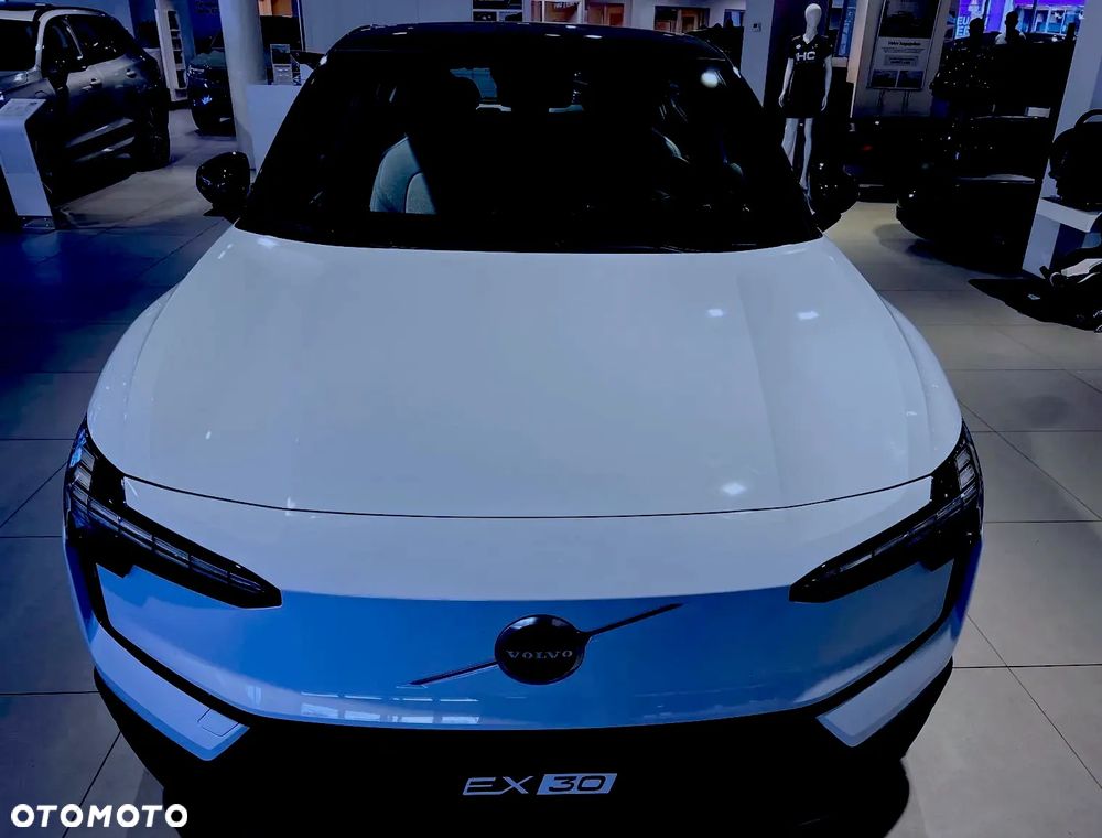 Volvo EX30 Twin Motor Performance AWD Ultra - 5
