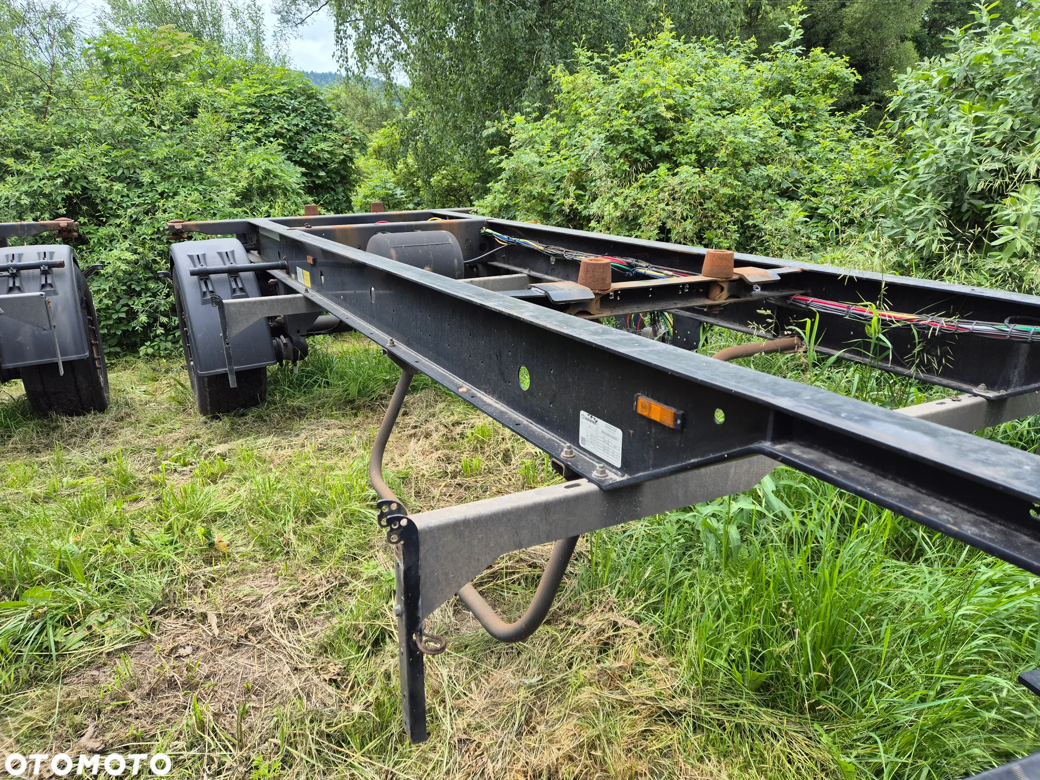 Krone BDF z Niemiec ładne opony stan BDB pod kontener podkontenerowa dyszel - 13