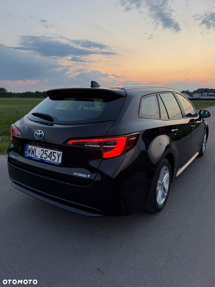 Toyota Corolla 1.8 Hybrid Club - 8