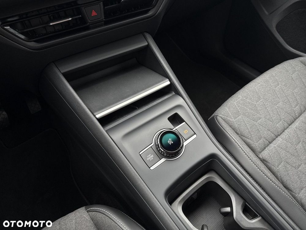 Volkswagen Tiguan - 16