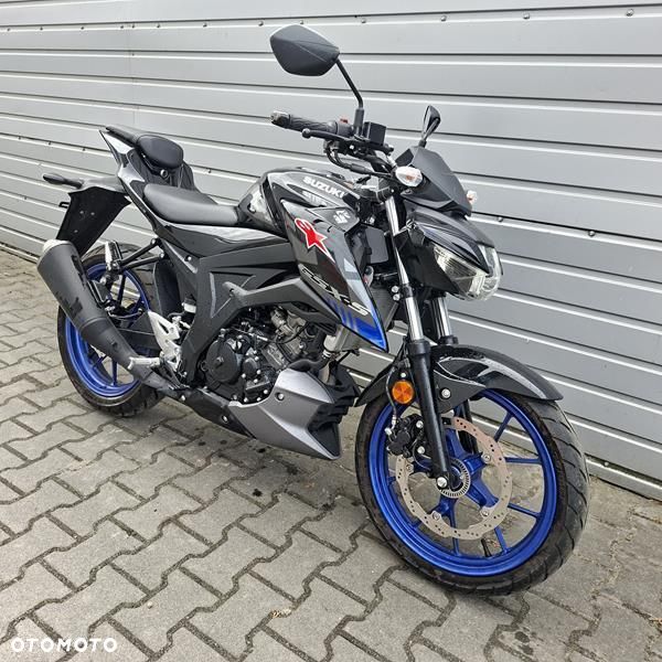 Suzuki GSX - 4