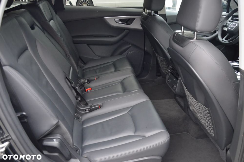 Audi Q7 - 17