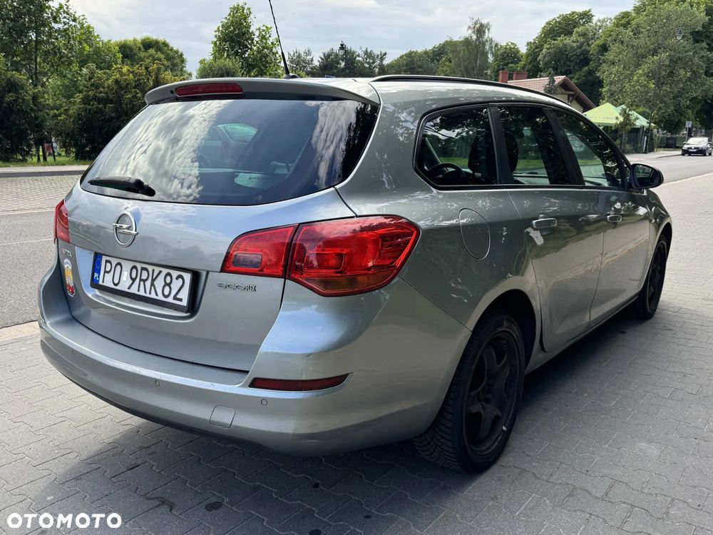 Opel Astra 1.4 Essentia - 5