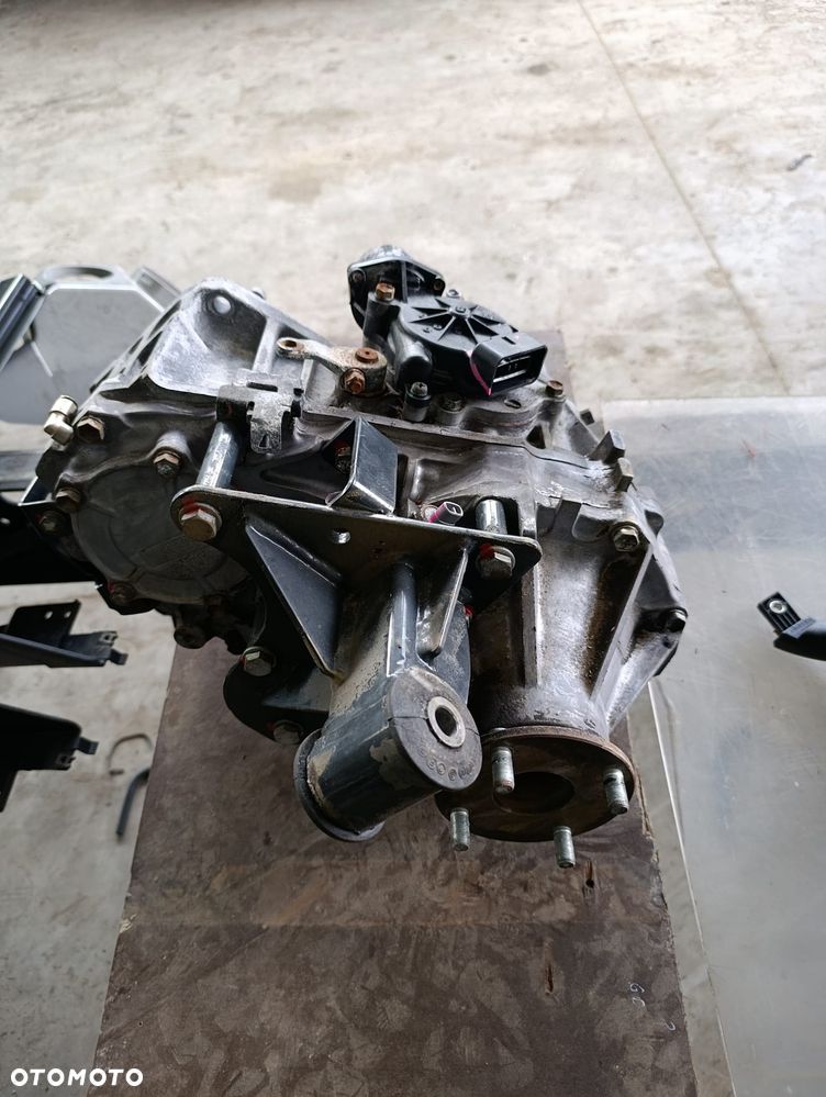 REDUKTOR SKRZYNII BIEGÓW IVECO DAILY 4X4 EURO 6 - 5