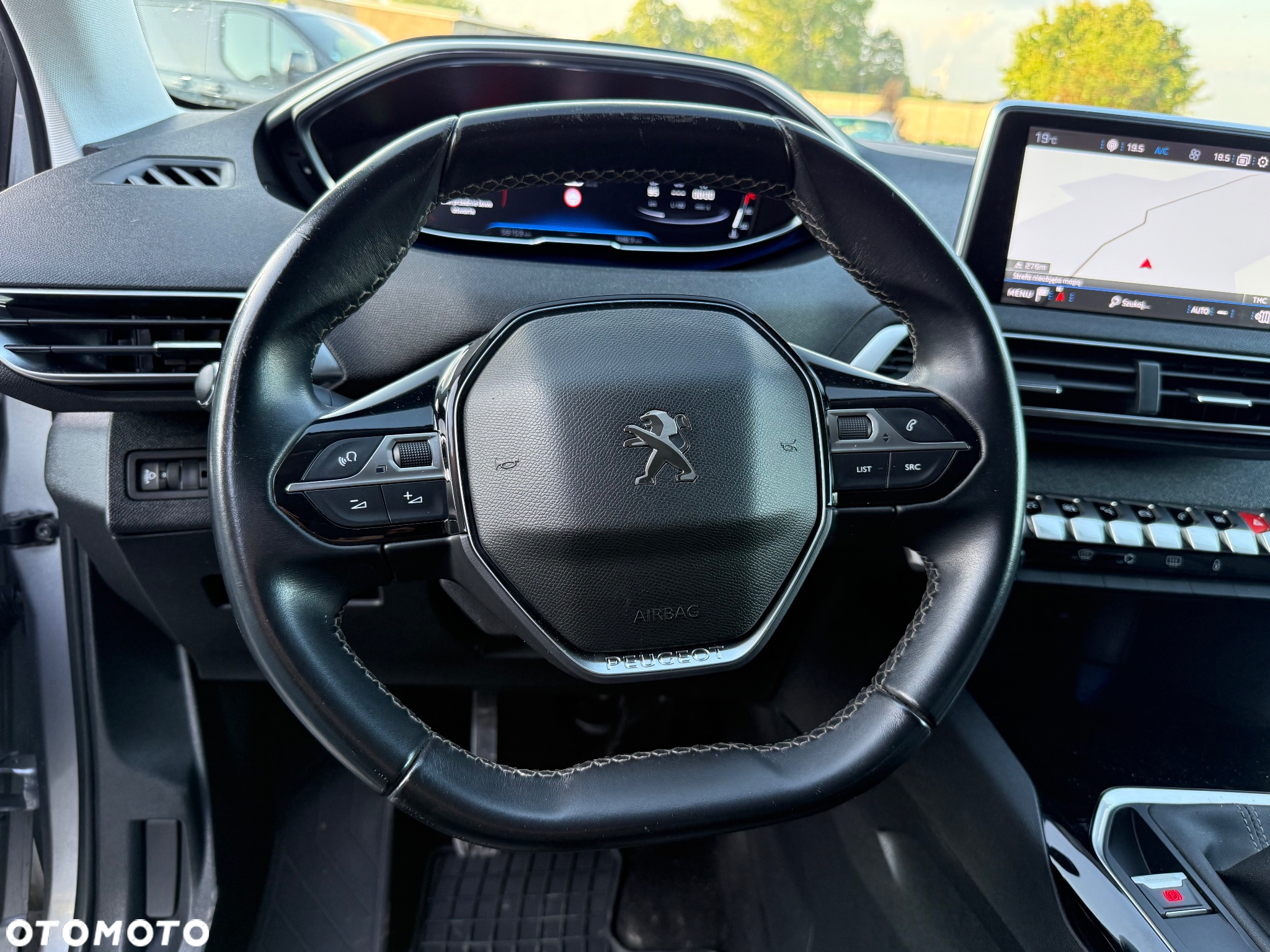 Peugeot 5008 - 12