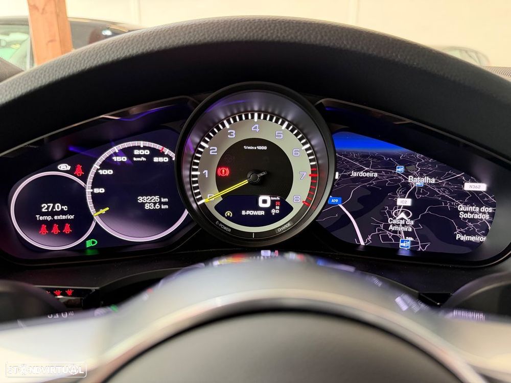 Porsche Cayenne Coupé E-Hybrid Platinum Edition - 41