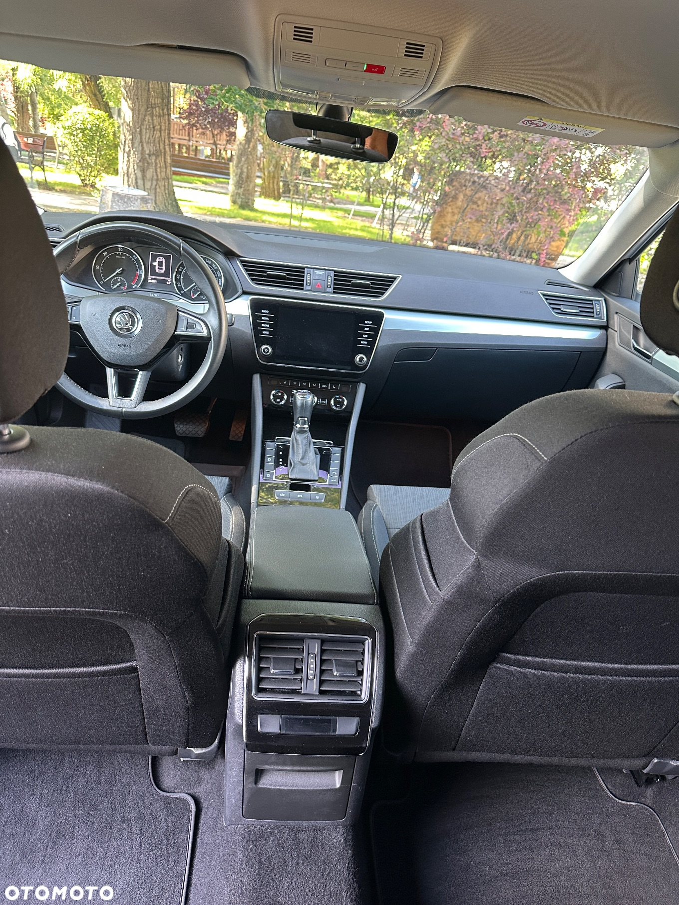 Skoda Superb 2.0 TDI Ambition DSG - 7