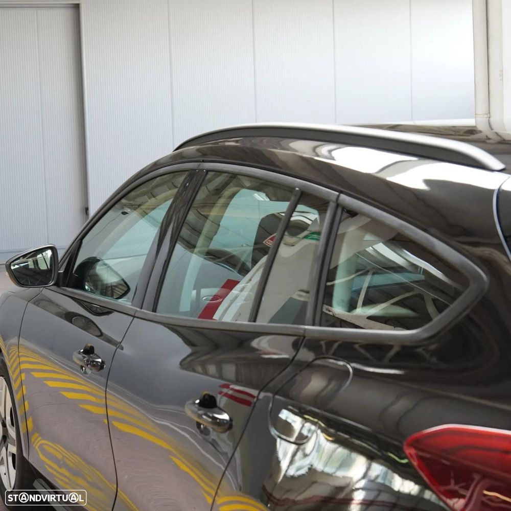 Ford Focus SW 1.5 TDCi EcoBlue Active - 44
