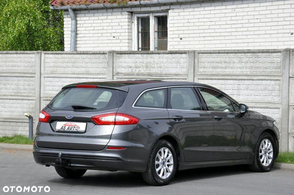 Ford Mondeo - 27
