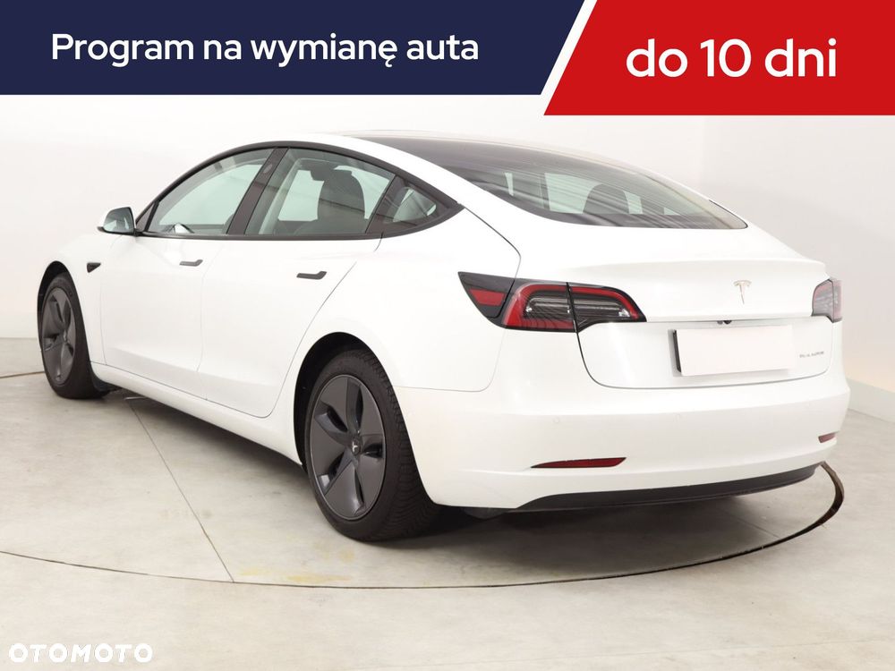 Tesla Model 3 - 6