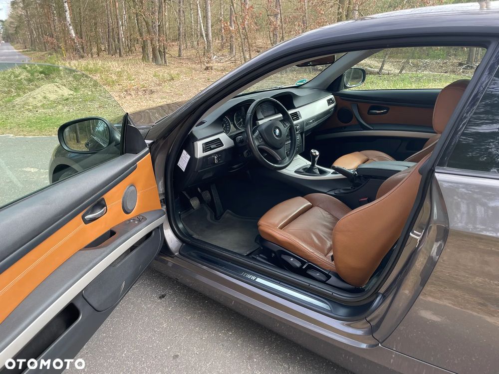 BMW Seria 3 320i Edition Exclusive - 9