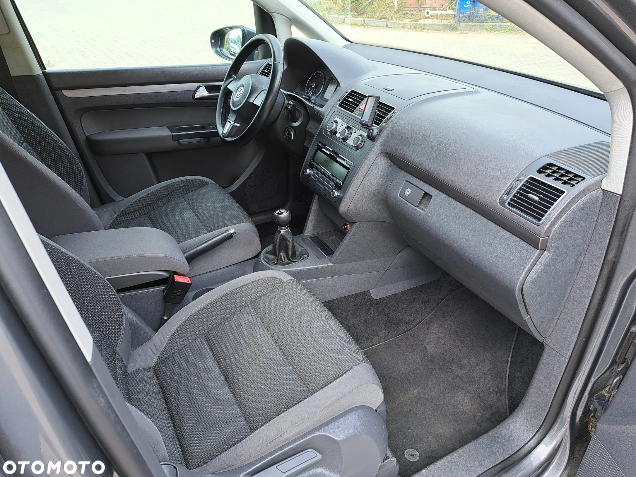 Volkswagen Touran - 15