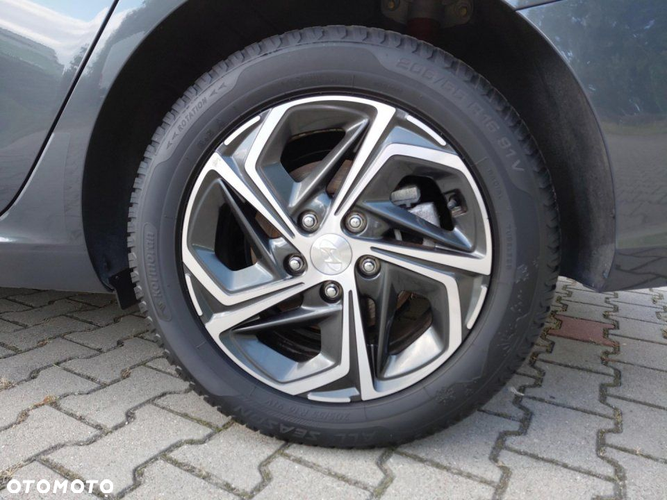 Hyundai i30 - 22