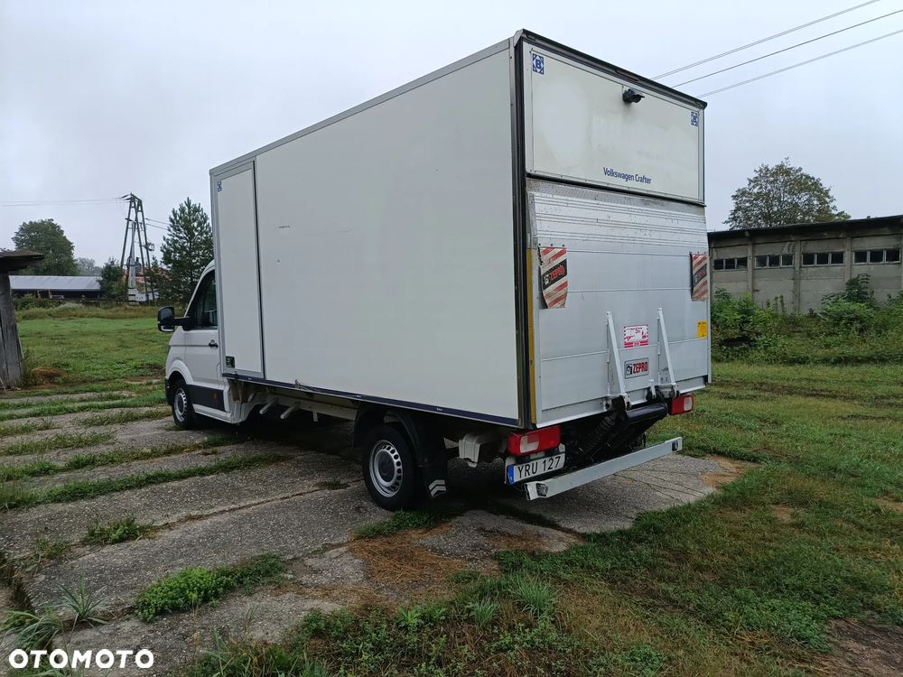 Volkswagen Crafter KONTENER+ winda ZEPRO (750kg) 2.0 diesel 177kM automat 2017 rok - 11