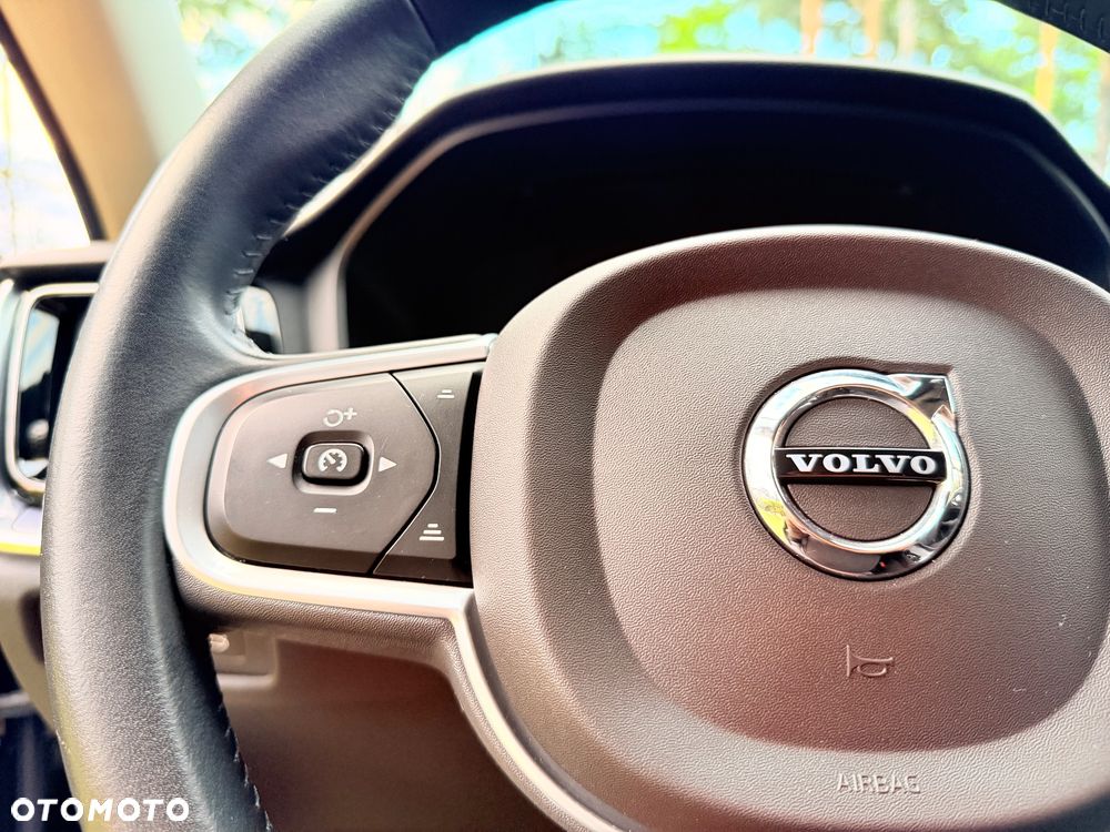 Volvo V60 T4 Geartronic Momentum Pro - 17