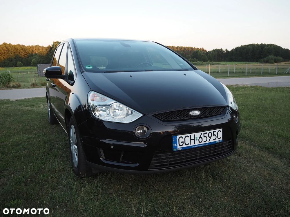 Ford S-Max - 12