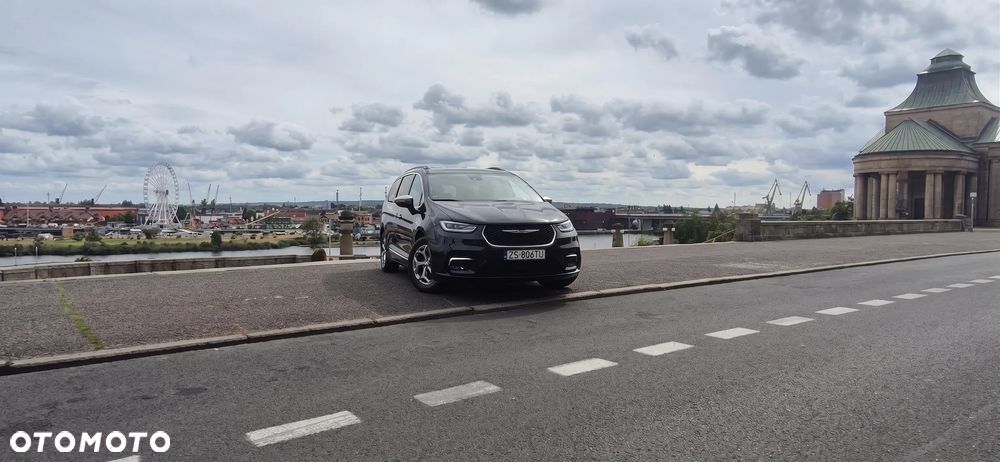 Chrysler Pacifica - 6