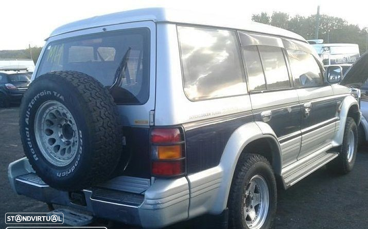 Mitsubishi Pajero 2.8TD 4M40 de 1996 disponível para peças motor vendido - 3