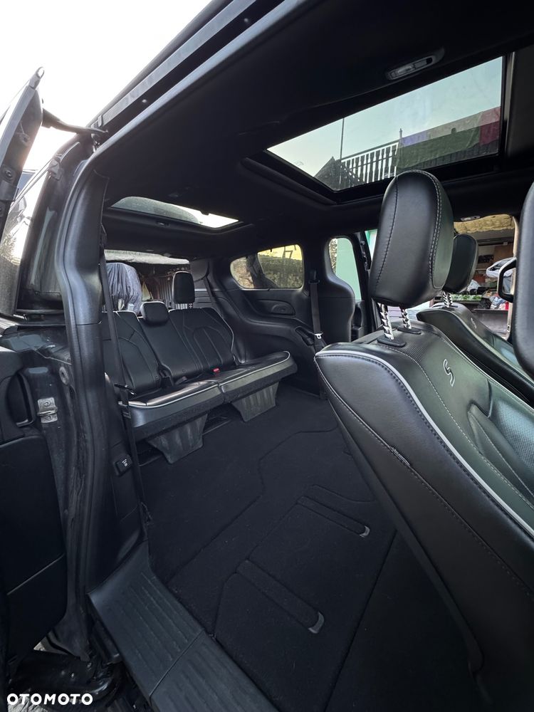 Chrysler Pacifica - 11