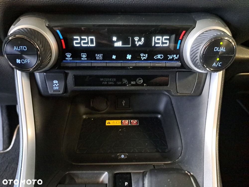 Toyota RAV4 - 26