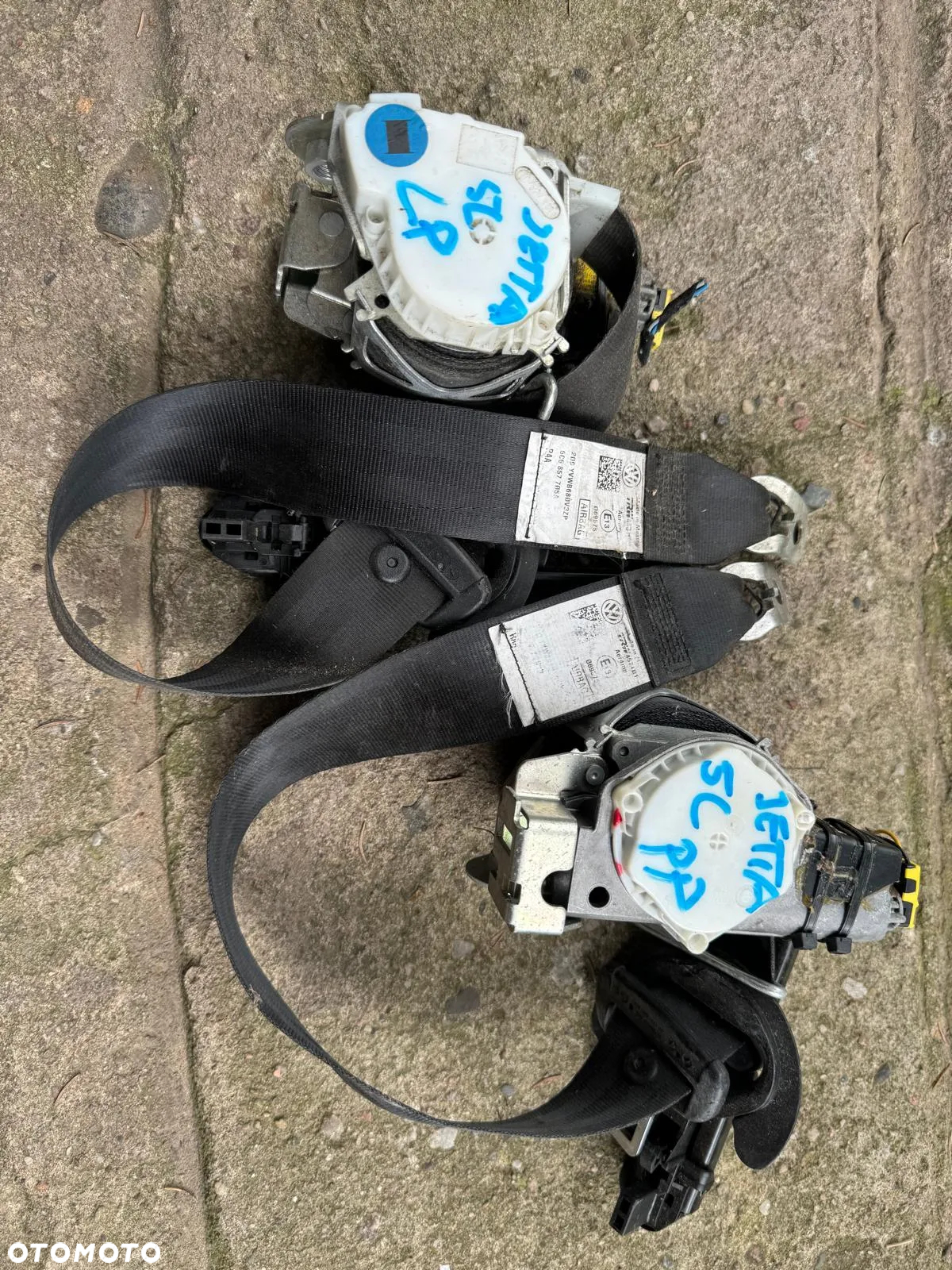 Pasy bezpieczeństwa lewy przód 5C6857705A  Volkswagen Jetta 5C - 3