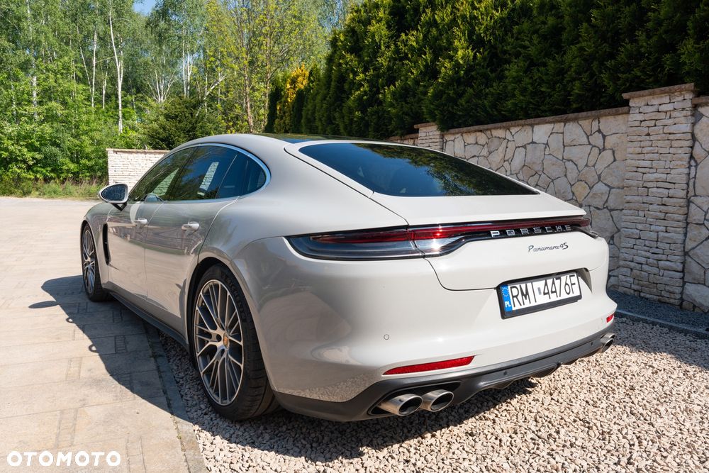 Porsche Panamera - 11