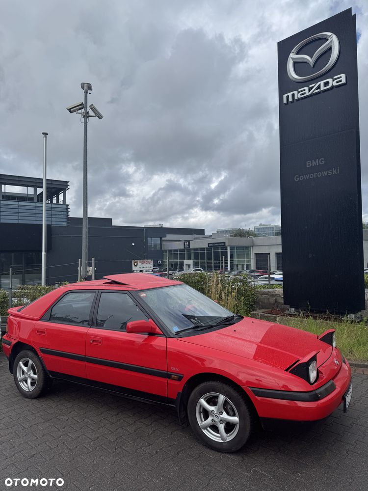 Mazda 323F - 3