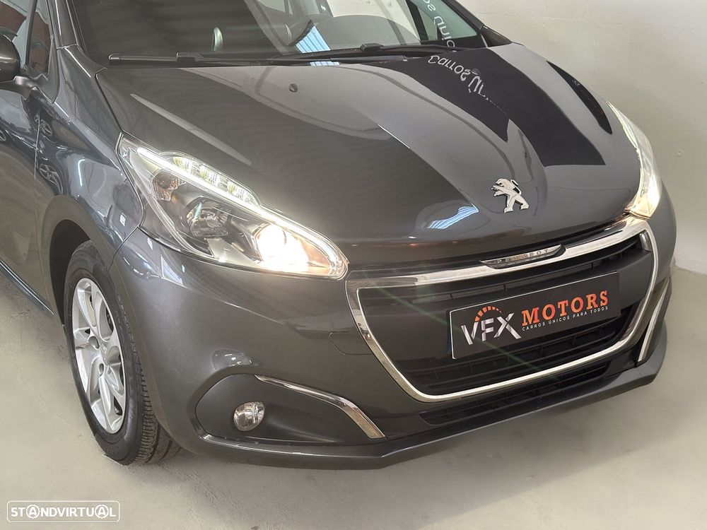 Peugeot 208 1.2 PureTech Style - 21