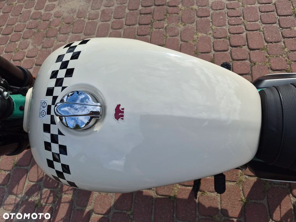 Royal Enfield Bear 650 - 17