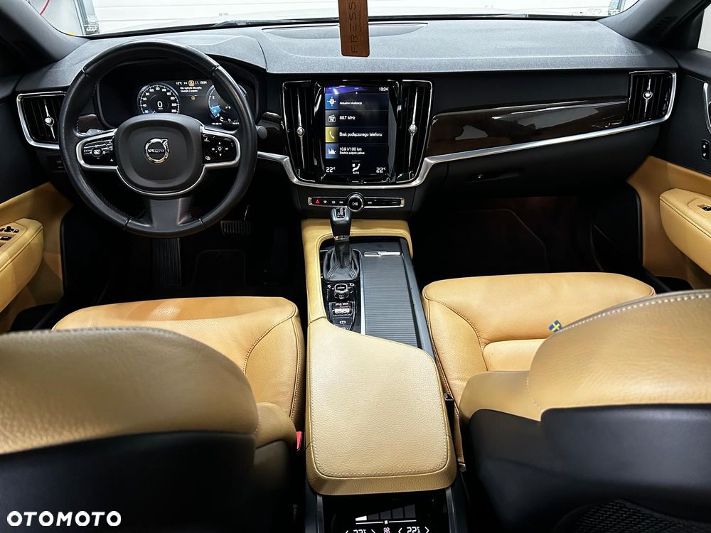 Volvo S90 T5 Momentum - 18