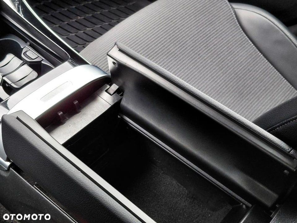 Mercedes-Benz Klasa C - 21