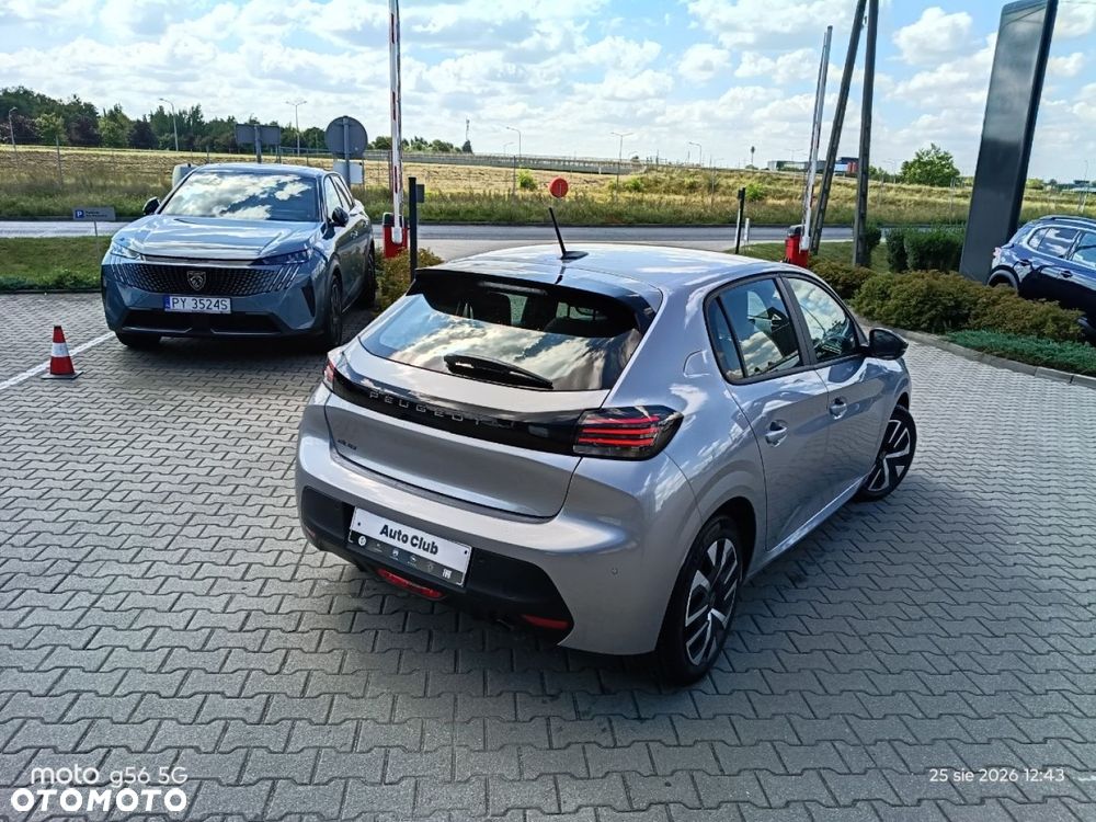 Peugeot 208 - 6