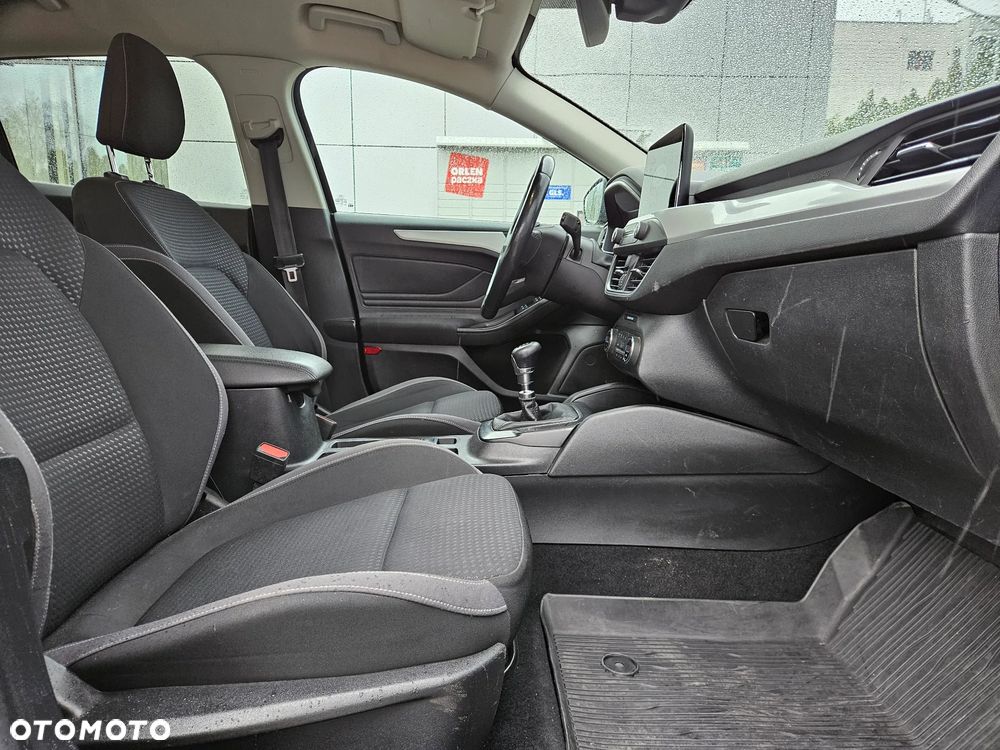 Ford Focus 1.5 EcoBoost Titanium Business - 6