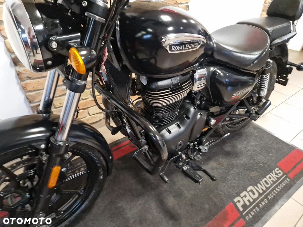 Royal Enfield Meteor - 18