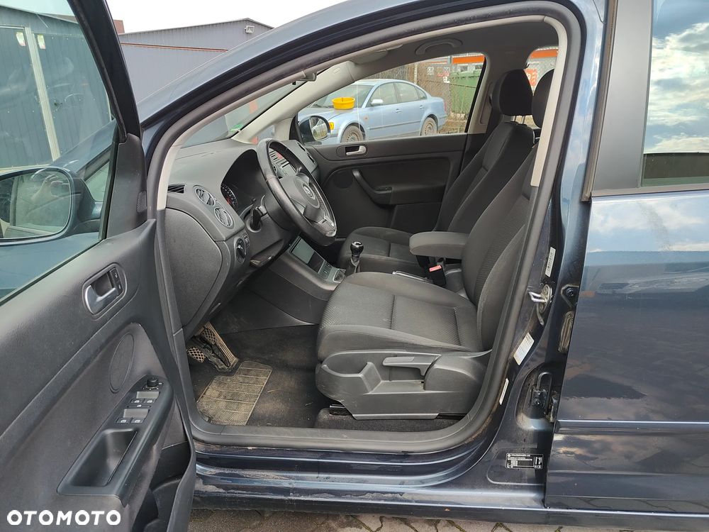 Volkswagen Golf Plus - 11