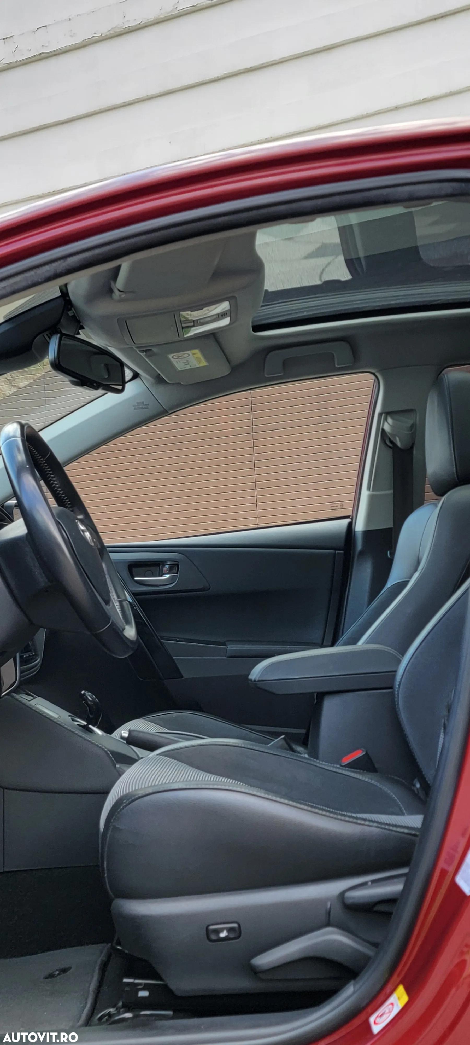 Toyota Auris 1.8 VVT-i Hybrid Automatik Edition S+ - 14