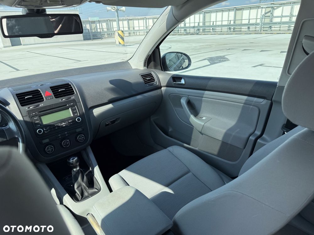 Volkswagen Golf 1.4 FSI Comfortline - 17