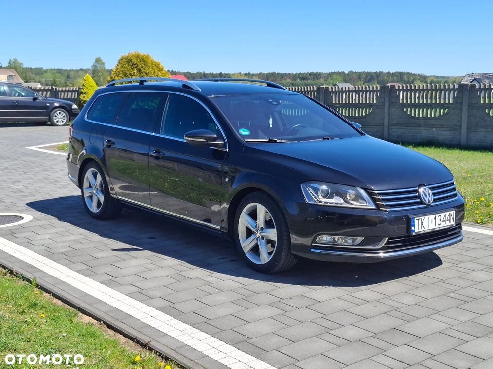 Volkswagen Passat - 1